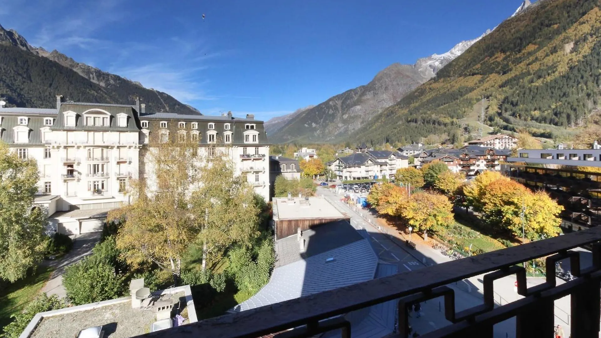 Carlton - Center Of Chamonix - Historic Building Apartment