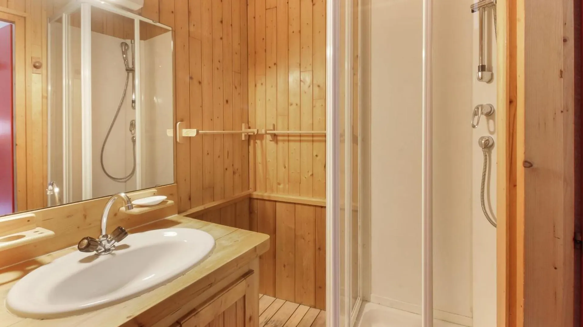 Carlton - Center Of Chamonix - Historic Building Apartment