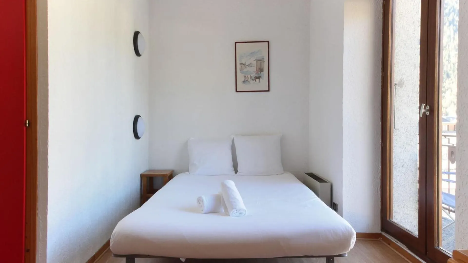 Carlton - Center Of Chamonix - Historic Building Apartment 0*,  France
