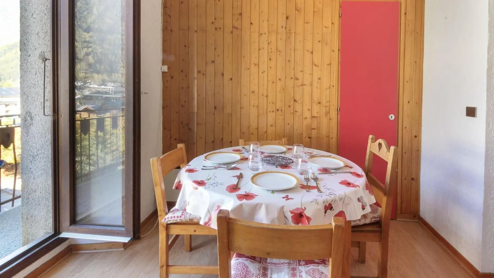 Carlton - Center Of Chamonix - Historic Building Apartment France